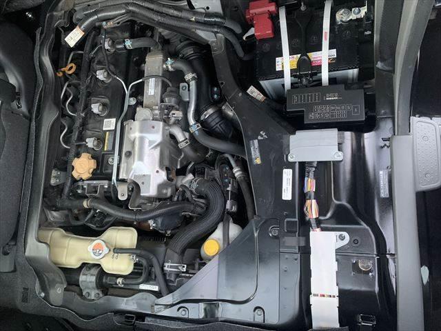 NV350キャラバンバン プレミアムGX アーバンクロム 純正メモリーナビ アラウンドビューモニター LEDヘッドライト 禁煙車 衝突軽減ブレーキ フルセグTV Bluetooth対応 ミュージックサーバー 4WD ETC スマートキー ドライブレコーダー(35枚目)