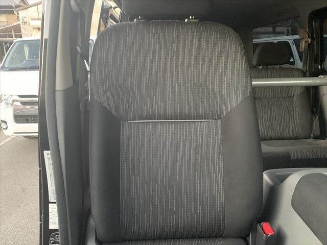 NV350キャラバンバン プレミアムGX アーバンクロム 純正メモリーナビ アラウンドビューモニター LEDヘッドライト 禁煙車 衝突軽減ブレーキ フルセグTV Bluetooth対応 ミュージックサーバー 4WD ETC スマートキー ドライブレコーダー(51枚目)