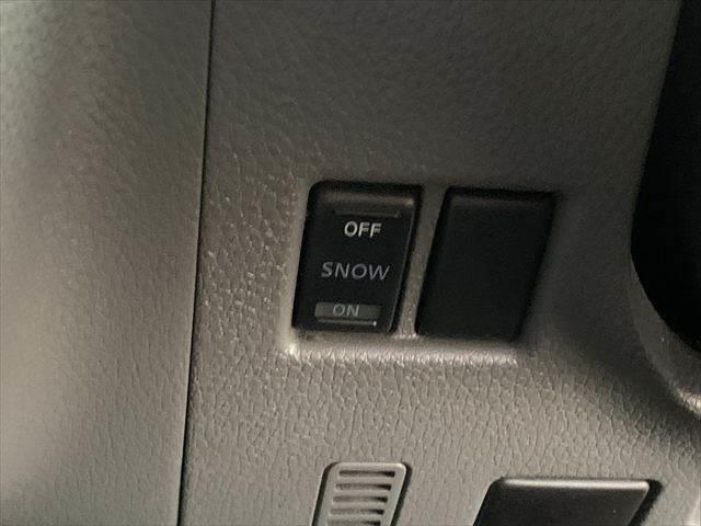 NV350キャラバンバン ロングVX 後期型 衝突軽減ブレーキ SDナビ LEDヘッドライト バックカメラ フルセグTV Bluetooth キーレスエントリー 両側スライドドア ワンオーナー 電動格納ミラー ETC(8枚目)