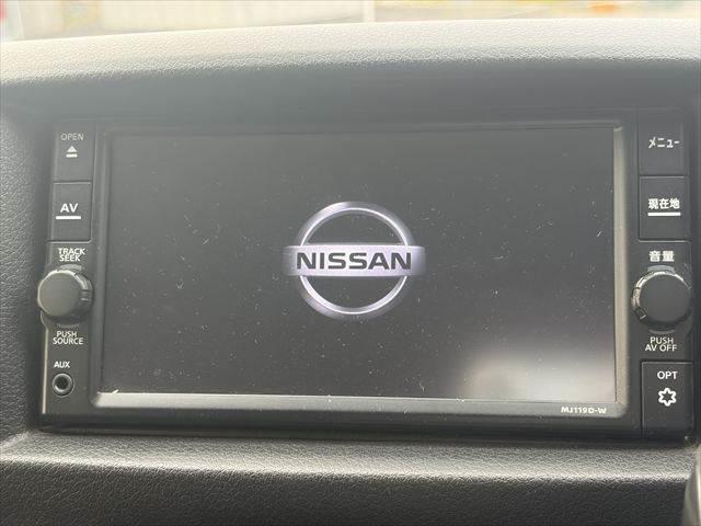 NV350キャラバンバン ロングDX 衝突軽減ブレーキ 純正メモリーナビ バックカメラ フルセグTV ブルートゥース キーレス ETC 両側スライドドア LEDヘッドライト Keeler15インチアルミホイール リヤダークガラス(4枚目)
