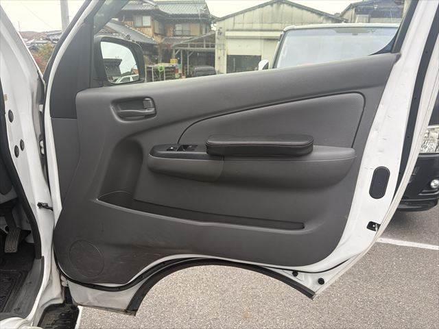 NV350キャラバンバン ロングDX 衝突軽減ブレーキ 純正メモリーナビ バックカメラ フルセグTV ブルートゥース キーレス ETC 両側スライドドア LEDヘッドライト Keeler15インチアルミホイール リヤダークガラス(50枚目)