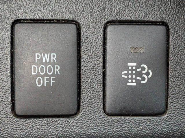 ハイエースバン スーパーＧＬ　ダークプライム　４ＷＤ　ディーゼルターボ　モデリスタフロントエアロ　両側電動スライド　ＨＤＤナビ　バックカメラ　ブルートゥース　フルセグＴＶ　ＥＴＣ　ＬＥＤヘッド　ミュージックサーバー　ＵＳＢ　スマートキー　盗難防止（7枚目）