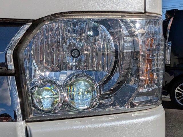 ハイエースバン スーパーＧＬ　ダークプライム　４ＷＤ　ディーゼルターボ　モデリスタフロントエアロ　両側電動スライド　ＨＤＤナビ　バックカメラ　ブルートゥース　フルセグＴＶ　ＥＴＣ　ＬＥＤヘッド　ミュージックサーバー　ＵＳＢ　スマートキー　盗難防止（13枚目）