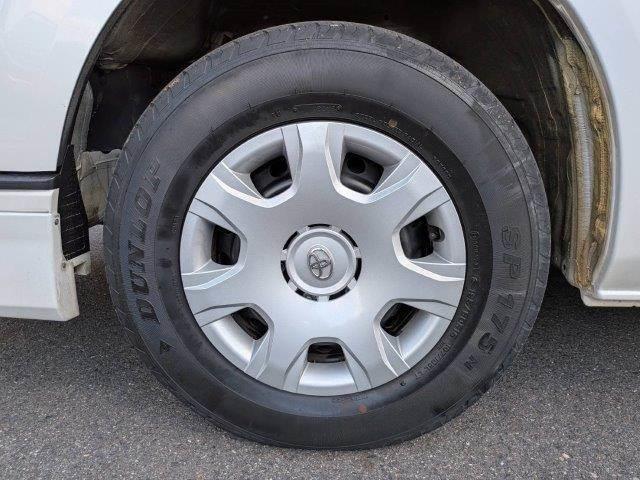 ハイエースバン スーパーＧＬ　ダークプライム　４ＷＤ　ディーゼルターボ　モデリスタフロントエアロ　両側電動スライド　ＨＤＤナビ　バックカメラ　ブルートゥース　フルセグＴＶ　ＥＴＣ　ＬＥＤヘッド　ミュージックサーバー　ＵＳＢ　スマートキー　盗難防止（31枚目）