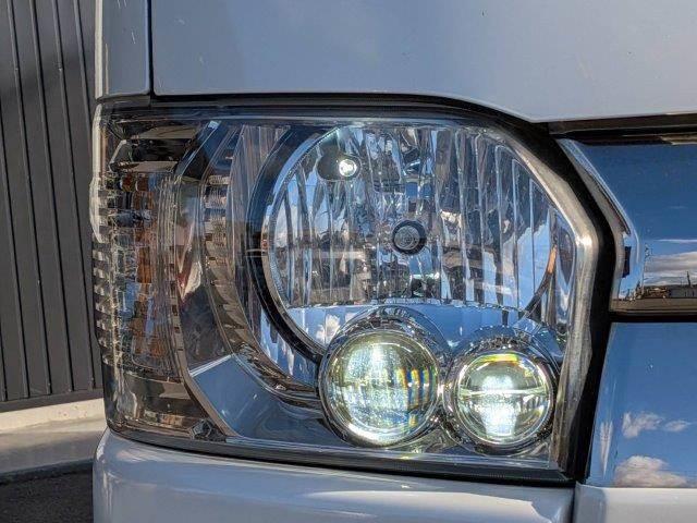 ハイエースバン スーパーＧＬ　ダークプライム　４ＷＤ　ディーゼルターボ　モデリスタフロントエアロ　両側電動スライド　ＨＤＤナビ　バックカメラ　ブルートゥース　フルセグＴＶ　ＥＴＣ　ＬＥＤヘッド　ミュージックサーバー　ＵＳＢ　スマートキー　盗難防止（32枚目）