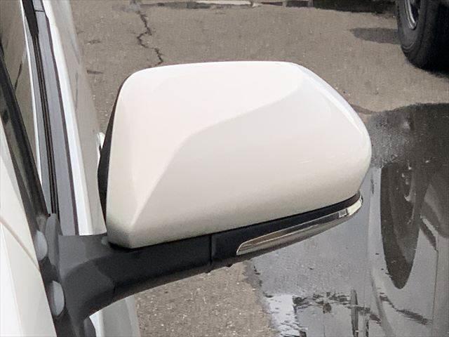 プリウス Sツーリングセレクション ユーザー買取車 純正9インチナビ レーダークルーズコントロール 合皮シート シートヒーター 禁煙車 LEDヘッドライト 衝突軽減ブレーキ バックカメラ フルセグTV Bluetooth ETC(21枚目)