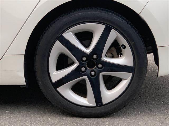 プリウス Sツーリングセレクション ユーザー買取車 純正9インチナビ レーダークルーズコントロール 合皮シート シートヒーター 禁煙車 LEDヘッドライト 衝突軽減ブレーキ バックカメラ フルセグTV Bluetooth ETC(24枚目)