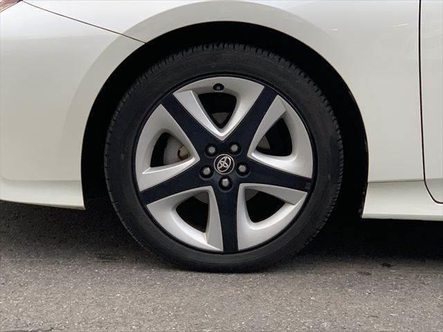 プリウス Sツーリングセレクション ユーザー買取車 純正9インチナビ レーダークルーズコントロール 合皮シート シートヒーター 禁煙車 LEDヘッドライト 衝突軽減ブレーキ バックカメラ フルセグTV Bluetooth ETC(25枚目)
