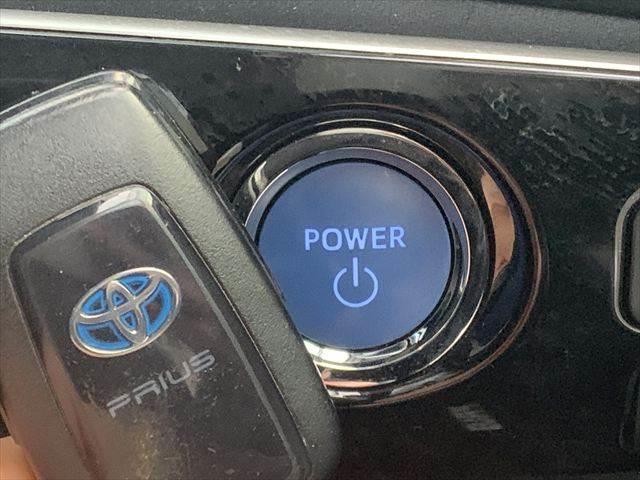 プリウス Sツーリングセレクション ユーザー買取車 純正9インチナビ レーダークルーズコントロール 合皮シート シートヒーター 禁煙車 LEDヘッドライト 衝突軽減ブレーキ バックカメラ フルセグTV Bluetooth ETC(40枚目)