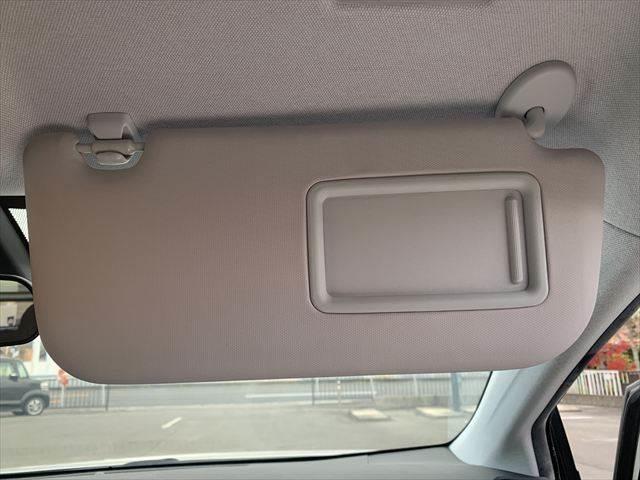 プリウス Sツーリングセレクション ユーザー買取車 純正9インチナビ レーダークルーズコントロール 合皮シート シートヒーター 禁煙車 LEDヘッドライト 衝突軽減ブレーキ バックカメラ フルセグTV Bluetooth ETC(46枚目)