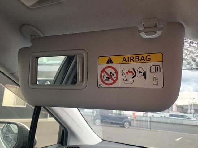 プリウス Sツーリングセレクション ユーザー買取車 純正9インチナビ レーダークルーズコントロール 合皮シート シートヒーター 禁煙車 LEDヘッドライト 衝突軽減ブレーキ バックカメラ フルセグTV Bluetooth ETC(49枚目)