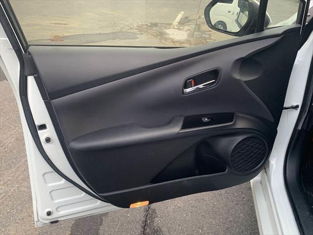 プリウス Sツーリングセレクション ユーザー買取車 純正9インチナビ レーダークルーズコントロール 合皮シート シートヒーター 禁煙車 LEDヘッドライト 衝突軽減ブレーキ バックカメラ フルセグTV Bluetooth ETC(53枚目)