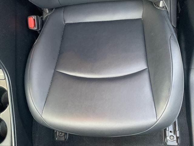 プリウス Sツーリングセレクション ユーザー買取車 純正9インチナビ レーダークルーズコントロール 合皮シート シートヒーター 禁煙車 LEDヘッドライト 衝突軽減ブレーキ バックカメラ フルセグTV Bluetooth ETC(55枚目)