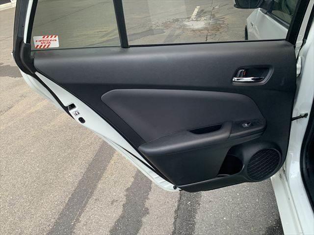 プリウス Sツーリングセレクション ユーザー買取車 純正9インチナビ レーダークルーズコントロール 合皮シート シートヒーター 禁煙車 LEDヘッドライト 衝突軽減ブレーキ バックカメラ フルセグTV Bluetooth ETC(59枚目)