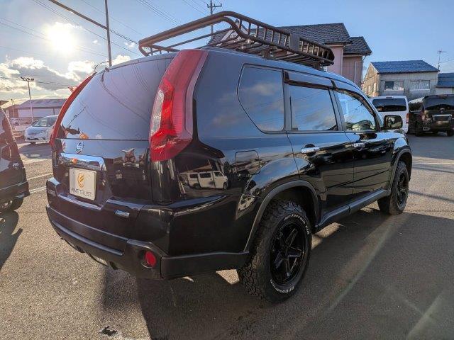 エクストレイル ２０ＧＴ　４ＷＤ　６速ＭＴ　ディーゼルターボ　純正ＨＤＤナビ　ＨＩＤヘッド　バックカメラ　スマートキー　禁煙車　ＥＴＣ　１６インチアルミホイール　フルセグＴＶ　ブルートゥース　クルーズコントロール　盗難防止（19枚目）