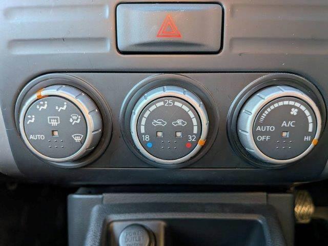 エクストレイル ２０ＧＴ　４ＷＤ　６速ＭＴ　ディーゼルターボ　純正ＨＤＤナビ　ＨＩＤヘッド　バックカメラ　スマートキー　禁煙車　ＥＴＣ　１６インチアルミホイール　フルセグＴＶ　ブルートゥース　クルーズコントロール　盗難防止（35枚目）