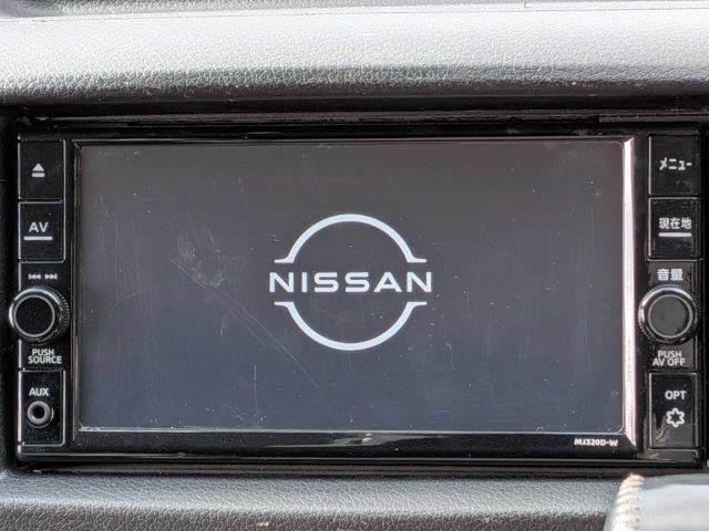 NV350キャラバンバン ロングプレミアムGX アラウンドビューモニター 衝突軽減ブレーキ パワースライドドア 純正SDナビ LEDヘッドライト 禁煙車 フルセグTV USBポート ETC スマートキー ミュージックサーバー 盗難防止装置(4枚目)