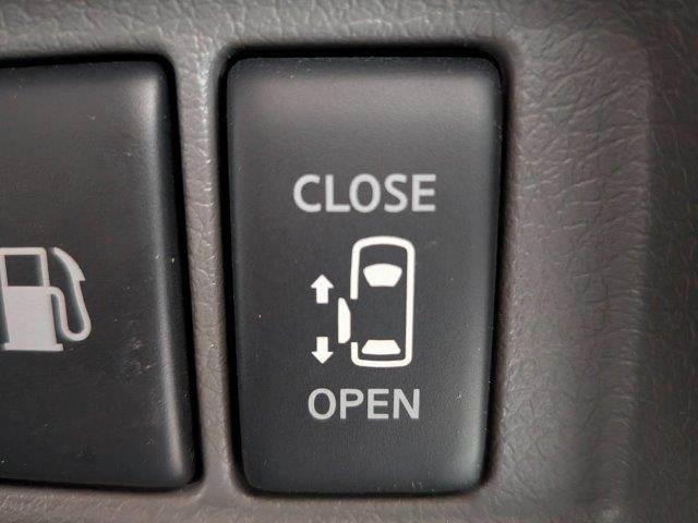 NV350キャラバンバン ロングプレミアムGX アラウンドビューモニター 衝突軽減ブレーキ パワースライドドア 純正SDナビ LEDヘッドライト 禁煙車 フルセグTV USBポート ETC スマートキー ミュージックサーバー 盗難防止装置(7枚目)