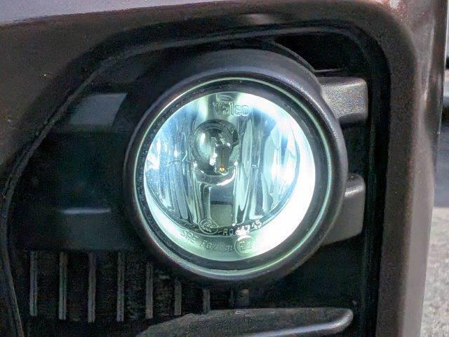 NV350キャラバンバン ロングプレミアムGX アラウンドビューモニター 衝突軽減ブレーキ パワースライドドア 純正SDナビ LEDヘッドライト 禁煙車 フルセグTV USBポート ETC スマートキー ミュージックサーバー 盗難防止装置(17枚目)