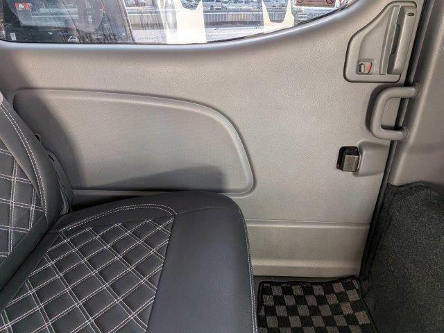 NV350キャラバンバン ロングプレミアムGX アラウンドビューモニター 衝突軽減ブレーキ パワースライドドア 純正SDナビ LEDヘッドライト 禁煙車 フルセグTV USBポート ETC スマートキー ミュージックサーバー 盗難防止装置(60枚目)