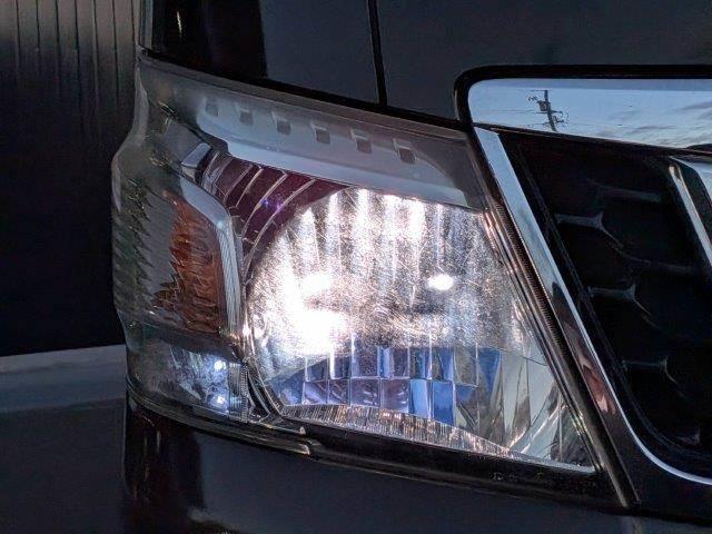 ＮＶ３５０キャラバンバン 　日産大阪５周年記念車　ディスプレイオーディオ　ＨＩＤヘッドライト　Ｂｌｕｅｔｏｏｔｈ　キーレス　禁煙車　ＥＴＣ　両側スライドドア　ベットキット　横滑り防止装置　電動格納ミラー（28枚目）