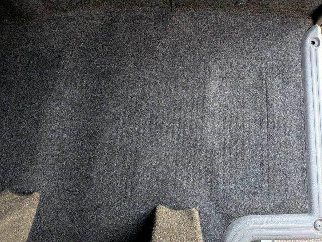 ＮＶ３５０キャラバンバン 　日産大阪５周年記念車　ディスプレイオーディオ　ＨＩＤヘッドライト　Ｂｌｕｅｔｏｏｔｈ　キーレス　禁煙車　ＥＴＣ　両側スライドドア　ベットキット　横滑り防止装置　電動格納ミラー（39枚目）