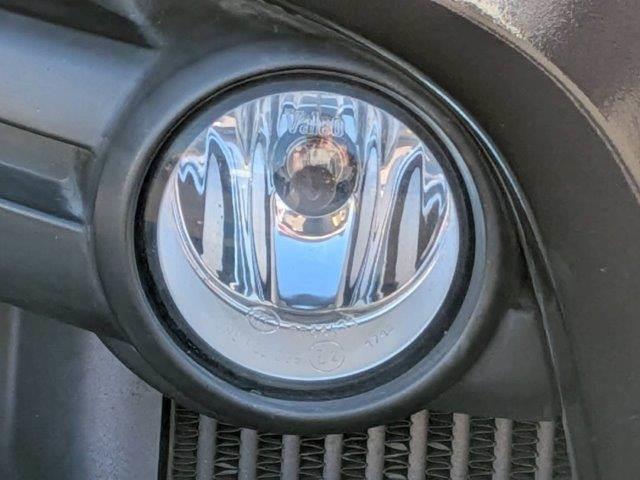 NV350キャラバンバン ロングプレミアムGXターボ 純正SDナビ バックカメラ HIDヘッドライト フルセグTV Bluetooth 禁煙車 ETC スマートキー 15インチアルミホイール デジタルインナーミラー 盗難防止装置 ミュージックサーバー(26枚目)