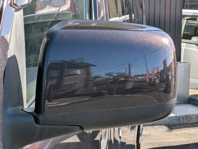 NV350キャラバンバン ロングプレミアムGXターボ 純正SDナビ バックカメラ HIDヘッドライト フルセグTV Bluetooth 禁煙車 ETC スマートキー 15インチアルミホイール デジタルインナーミラー 盗難防止装置 ミュージックサーバー(27枚目)