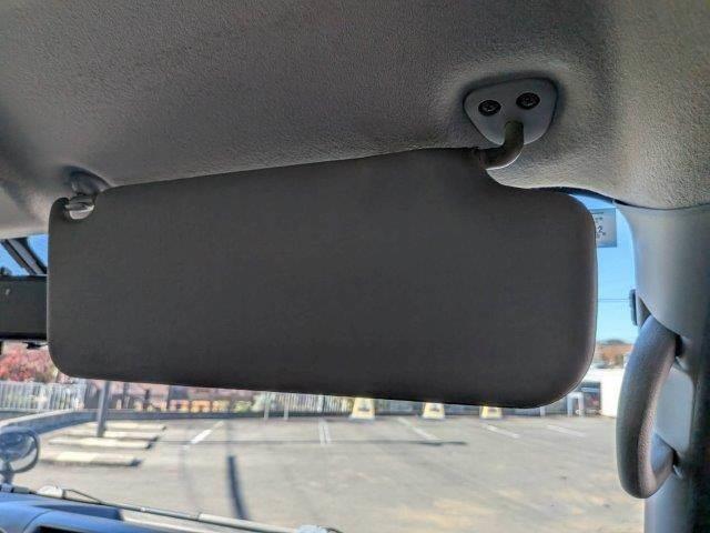 NV350キャラバンバン ロングプレミアムGXターボ 純正SDナビ バックカメラ HIDヘッドライト フルセグTV Bluetooth 禁煙車 ETC スマートキー 15インチアルミホイール デジタルインナーミラー 盗難防止装置 ミュージックサーバー(47枚目)