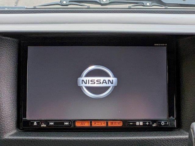 NV350キャラバンバン ロングプレミアムGXターボ 衝突軽減ブレーキ 防水シート HIDヘッドライト バックカメラ 純正SDナビ 禁煙車 フルセグTV Bluetooth スマートキー ベットキット フロントエアロ 盗難防止装置 両側スライドドア(4枚目)