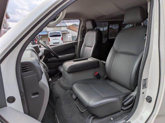 NV350キャラバンバン ロングプレミアムGXターボ 衝突軽減ブレーキ 防水シート HIDヘッドライト バックカメラ 純正SDナビ 禁煙車 フルセグTV Bluetooth スマートキー ベットキット フロントエアロ 盗難防止装置 両側スライドドア(36枚目)