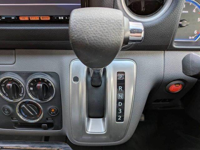 NV350キャラバンバン ロングプレミアムGXターボ 衝突軽減ブレーキ 防水シート HIDヘッドライト バックカメラ 純正SDナビ 禁煙車 フルセグTV Bluetooth スマートキー ベットキット フロントエアロ 盗難防止装置 両側スライドドア(39枚目)