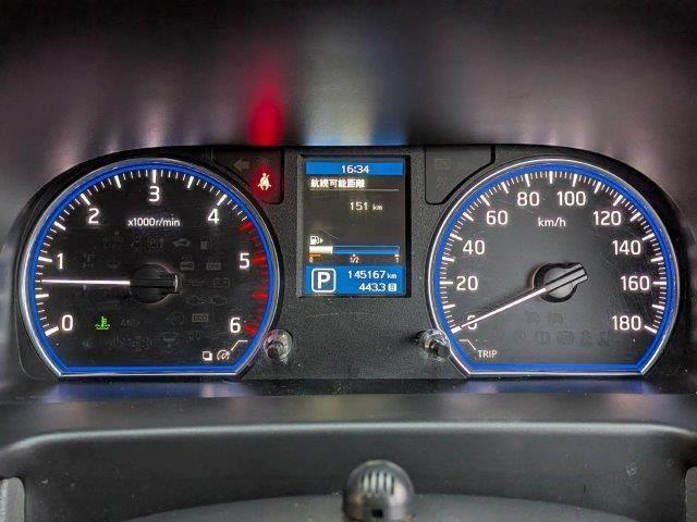 NV350キャラバンバン ロングプレミアムGXターボ 衝突軽減ブレーキ 防水シート HIDヘッドライト バックカメラ 純正SDナビ 禁煙車 フルセグTV Bluetooth スマートキー ベットキット フロントエアロ 盗難防止装置 両側スライドドア(47枚目)