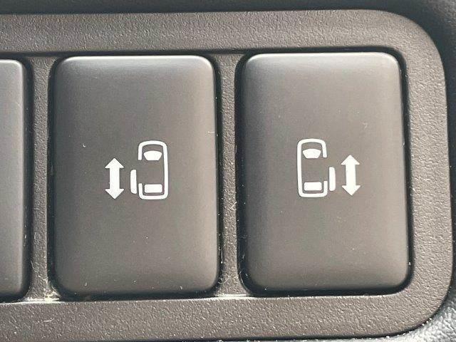 デリカD:5 アーバンギア G パワーパッケージ 4WD 純正10.1インチナビ レーダークルーズコントロール フルセグTV Bluetooth 全周囲カメラ 両側パワースライドドア 電動リアゲート シートヒーター ワンオーナー 禁煙車(11枚目)