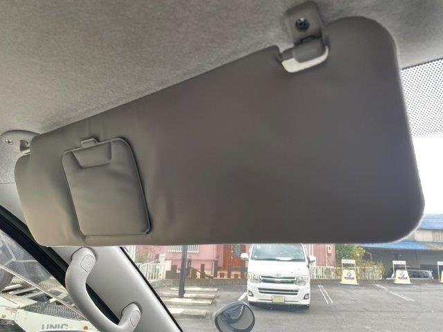 ハイエースバン ロングスーパーGL 4WD ディーゼルターボ SDナビ フルセグTV Bluetooth バックカメラ 両側パワースライドドア 禁煙車 ワンオーナー LEDヘッドライト スマートキー 電動格納ミラー 盗難防止装置(47枚目)