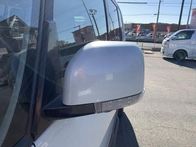 デリカD:5 G パワーパッケージ 4WD 両側パワースライドドア 8インチナビ フルセグTV Bluetooth バックカメラ 禁煙車 ETC HIDヘッドライト クルーズコントロール 4WD ミュージックサーバー 16インチアルミ(28枚目)