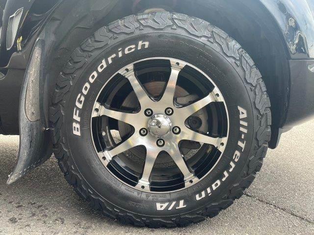 デリカD:5 G プレミアム 4WD 3列サンルーフ 両側パワースライドドア 電動リアゲート HIDヘッドライト 禁煙車 純正HDDナビ Bluetooth バックカメラ サイドカメラ フロントカメラ ETC クルーズコントロール(18枚目)