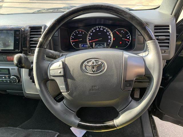 ハイエースバン スーパーGL ダークプライムII 特別仕様車 両側パワースライドドア トヨタセーフティセンス LEDヘッドライト ハーフレザー ETC フルセグTV Bluetooth バックカメラ スマートキー ワンオーナー 4WD フロントエアロ(11枚目)