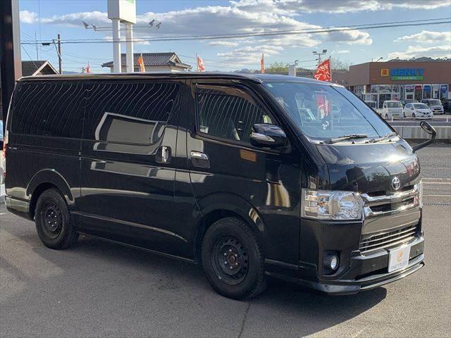 ハイエースバン スーパーGL ダークプライムII 特別仕様車 両側パワースライドドア トヨタセーフティセンス LEDヘッドライト ハーフレザー ETC フルセグTV Bluetooth バックカメラ スマートキー ワンオーナー 4WD フロントエアロ(16枚目)
