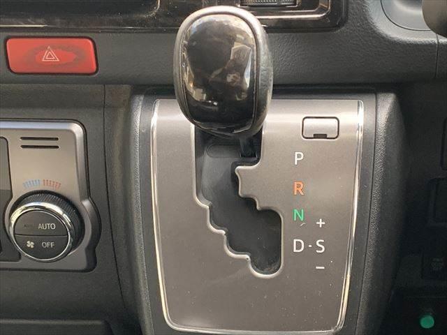 ハイエースバン スーパーGL ダークプライムII 特別仕様車 両側パワースライドドア トヨタセーフティセンス LEDヘッドライト ハーフレザー ETC フルセグTV Bluetooth バックカメラ スマートキー ワンオーナー 4WD フロントエアロ(37枚目)