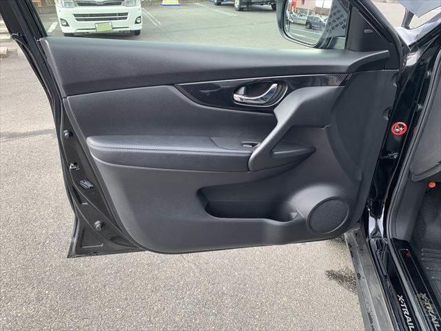 エクストレイル 20Xi パノラミックガラスルーフ 特別仕様車 プロパイロット アラウンドビューモニター 純正デジタルインナーミラー 禁煙車 合皮シート 9インチディスプレイオーディオ レーダークルーズコントロール(57枚目)