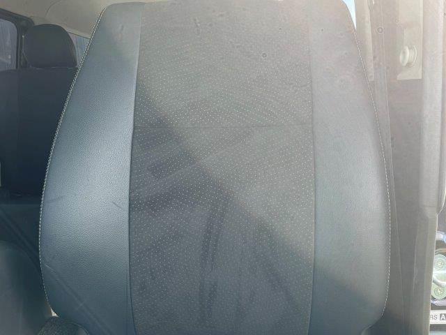 ハイエースバン スーパーＧＬ　ダークプライム　マルチトランスポータータイプ２　両側パワースライドドア　特別仕様車　ＴＲＤエアロ　ハーフレザーシート　純正ＳＤナビ　禁煙車　フルセグＴＶ　Ｂｌｕｅｔｏｏｔｈ　バックカメラ　ＥＴＣ　ＬＥＤヘッドライト（63枚目）