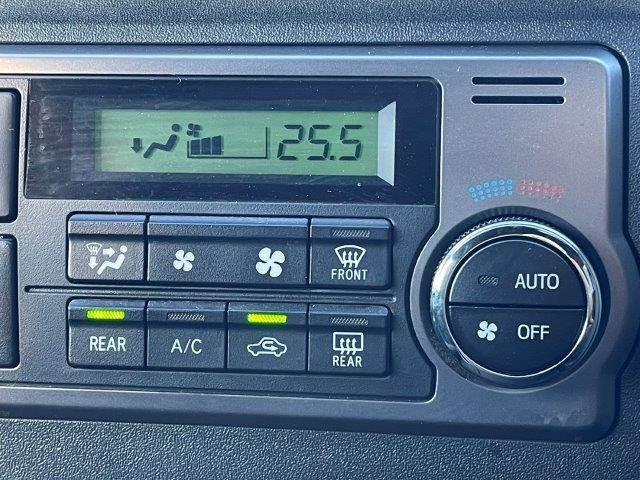 ハイエースバン スーパーＧＬ　ダークプライムＩＩ　特別仕様車　ＴＲＤグリルガード　トヨタセーフティセンス　ハーフレザーシート　純正ＳＤナビ　禁煙車　ＬＥＤヘッドライト　バックカメラ　フルセグＴＶ　Ｂｌｕｅｔｏｏｔｈ　両側スライドドア（43枚目）