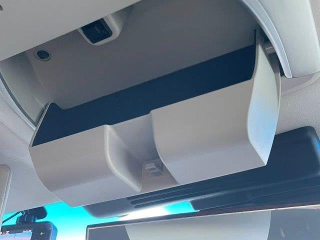 フーガ ３５０ＧＴ　タイプＳ　禁煙車　レーダークルーズコントロール　黒革シート　純正ＨＤＤナビ　ＢＯＳＥスピーカー　バックカメラ　衝突軽減ブレーキ　シートヒーター　シートエアコン　パワーシート　Ｂｌｕｅｔｏｏｔｈ　フルセグＴＶ（56枚目）