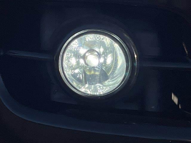 ハイエースバン ロングスーパーＧＬ　ＳＤナビ　ＬＥＤヘッドライト　バックカメラ　フルセグＴＶ　禁煙車　ＥＴＣ　キーレス　純正リアエアロ　両側スライドドア　ＵＳＢポート　盗難防止装置　１５インチアルミホイール　ＣＤチェンジャー　ＤＶＤ再生（33枚目）