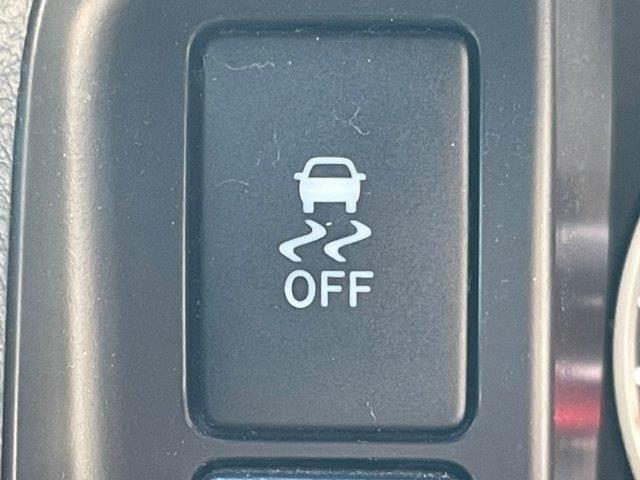 ハイエースバン スーパーＧＬ　ダークプライムＩＩ　特別仕様車　両側パワースライドドア　セーフティセンス　ハーフレザーシート　ＷＡＬＤ１７インチアルミホイール　禁煙車　ＥＴＣ　メモリーナビ　バックカメラ　サイドカメラ　フルセグＴＶ　Ｂｌｕｅｔｏｏｔｈ（8枚目）