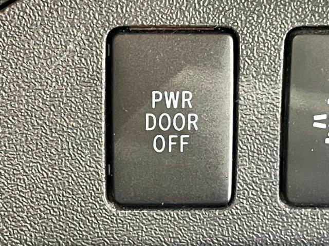 ハイエースバン スーパーＧＬ　ダークプライムＩＩ　特別仕様車　両側パワースライドドア　セーフティセンス　ハーフレザーシート　ＷＡＬＤ１７インチアルミホイール　禁煙車　ＥＴＣ　メモリーナビ　バックカメラ　サイドカメラ　フルセグＴＶ　Ｂｌｕｅｔｏｏｔｈ（10枚目）