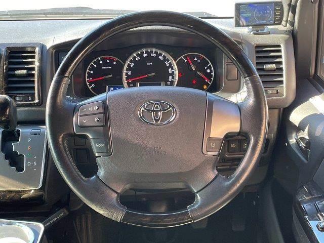 ハイエースバン スーパーＧＬ　ダークプライムＩＩ　特別仕様車　両側パワースライドドア　セーフティセンス　ハーフレザーシート　ＷＡＬＤ１７インチアルミホイール　禁煙車　ＥＴＣ　メモリーナビ　バックカメラ　サイドカメラ　フルセグＴＶ　Ｂｌｕｅｔｏｏｔｈ（17枚目）