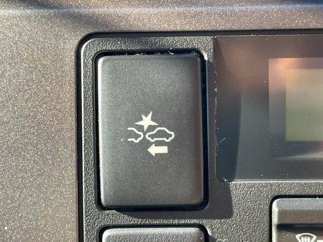 ハイエースバン ロングスーパーＧＬ　両側パワースライドドア　ベッドキット　セーフティセンス　メモリーナビ　フルセグＴＶ　禁煙車　ＥＴＣ　バックカメラ　Ｂｌｕｅｔｏｏｔｈ　ＬＥＤヘッドライト　ハーフレザー　オートライト　ドライブレコーダー（8枚目）