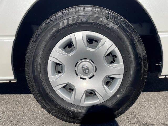 ハイエースバン ロングスーパーＧＬ　両側パワースライドドア　ベッドキット　セーフティセンス　メモリーナビ　フルセグＴＶ　禁煙車　ＥＴＣ　バックカメラ　Ｂｌｕｅｔｏｏｔｈ　ＬＥＤヘッドライト　ハーフレザー　オートライト　ドライブレコーダー（33枚目）